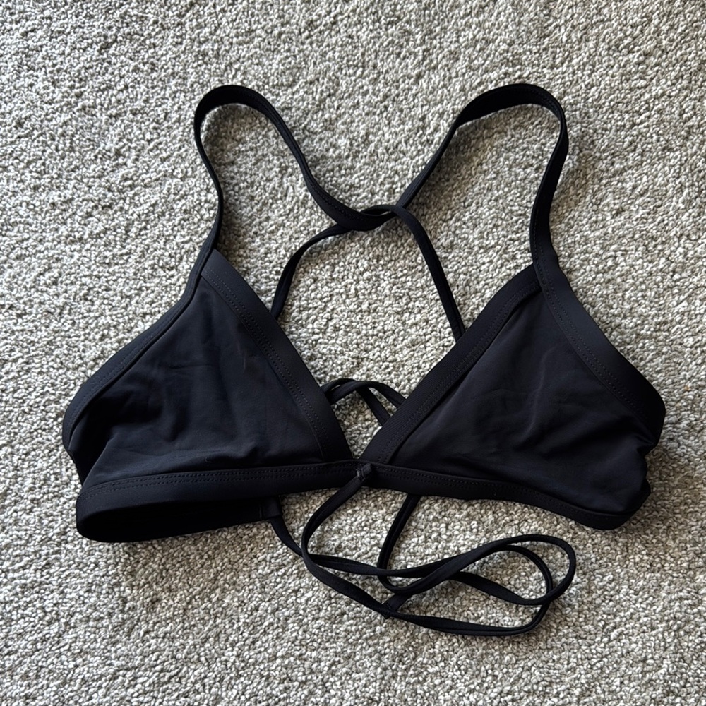 Fleo Black Strappy Bralette